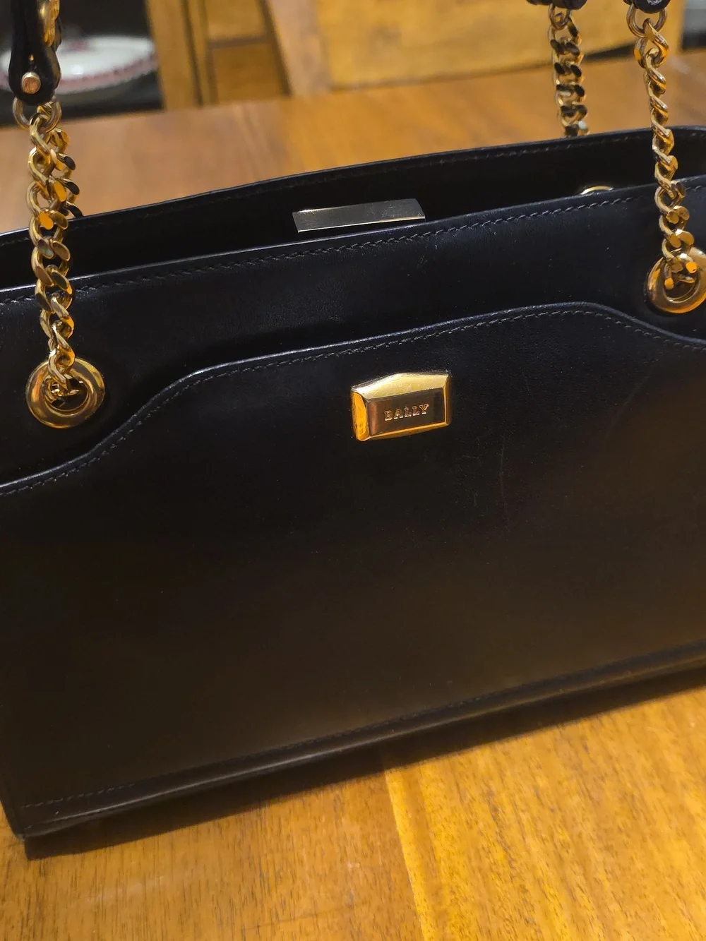 Bally Vintage Black Leather Chain Shoulder Bag - Picture 9 of 16
